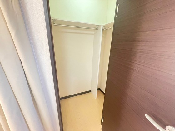 収納　※別部屋の写真です
