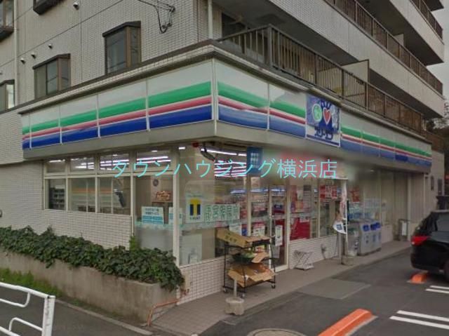 コンビニ　★★スリーエフ（コンビニ）まで680m