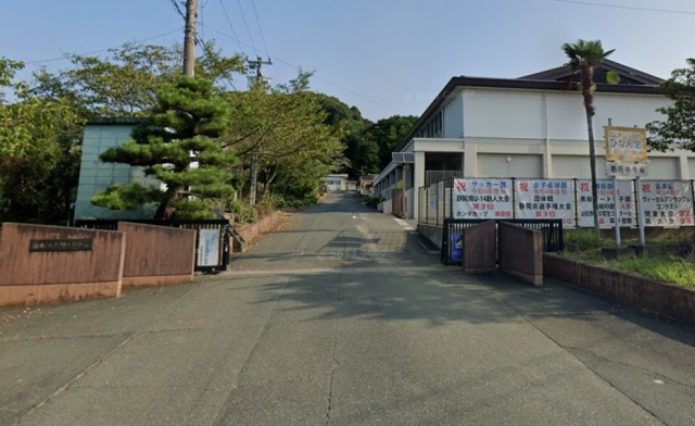 中学校　浜松市立都田中学校（中学校）まで5400m