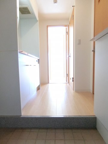 玄関　詳細は、RISUMO江坂本店→06-6155-7137まで♪