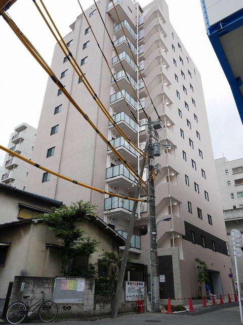 【北区田端新町のマンションの建物外観】