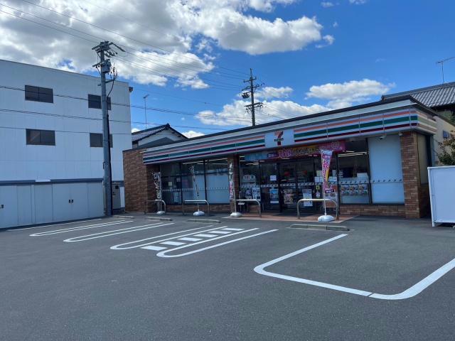 コンビニ　セブンイレブン大垣笠木店（コンビニ）まで800m