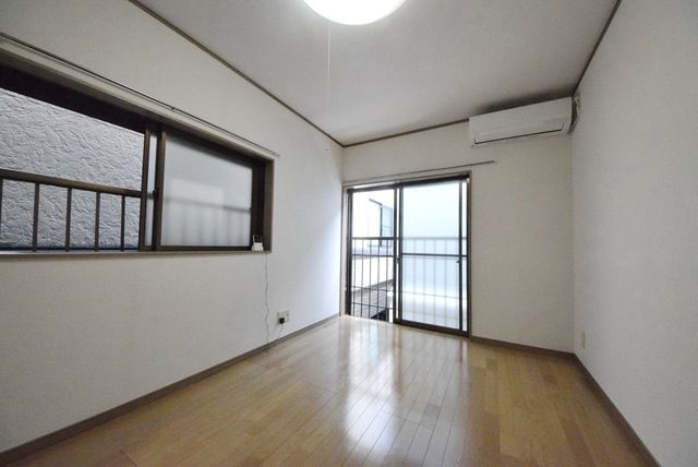 居室・リビング　洋室