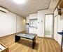 居室・リビング　落ち着いた雰囲気のお部屋です