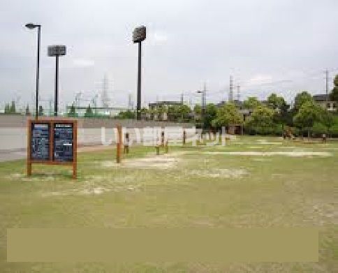 【エテルニタ富士松駅の公園】