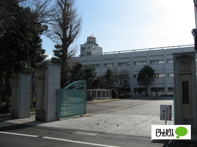 【甲賀市水口町虫生野のマンションの高校・高専】