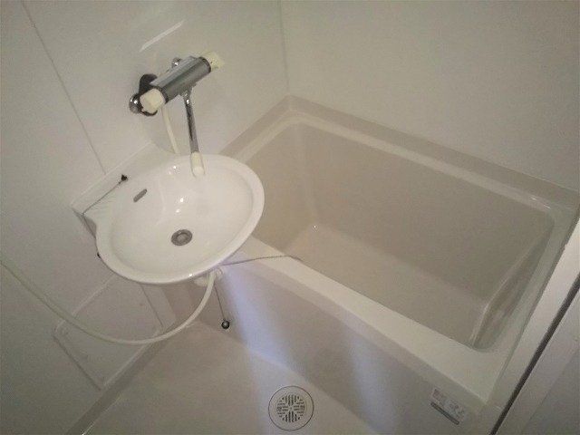 バス・シャワールーム　シングルレバーで温度調節が簡単！