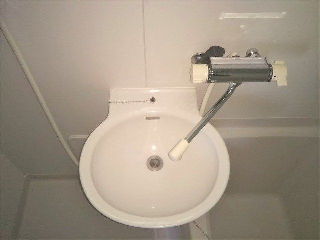 洗面設備　シングルレバーで温度調節が簡単！