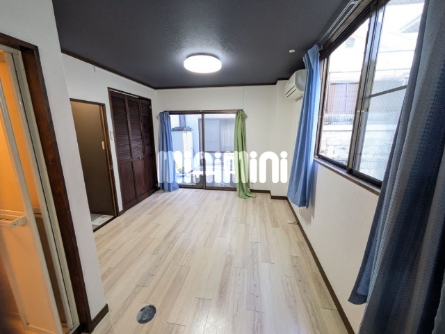 居室・リビング　広々とした居室