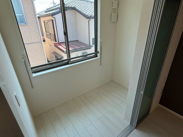 バルコニー　南東向きで日当たり良好です。
