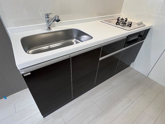 キッチン　2口コンロ付きのシステムキッチンです♪