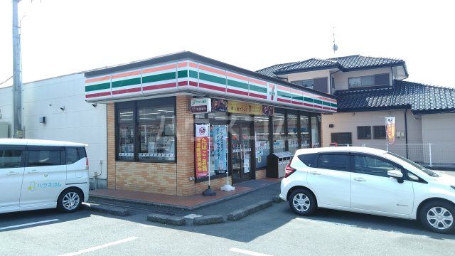 コンビニ　セブンイレブン 富士市三ツ倉店（コンビニ）まで495m
