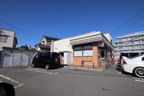 コンビニ　セブンイレブン 富田林錦織店（コンビニ）まで599m