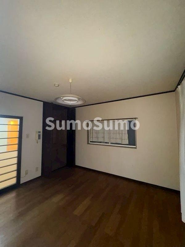 その他部屋・スペース　落ち着いて過ごせるお部屋なので、寝室にいかがでしょうか