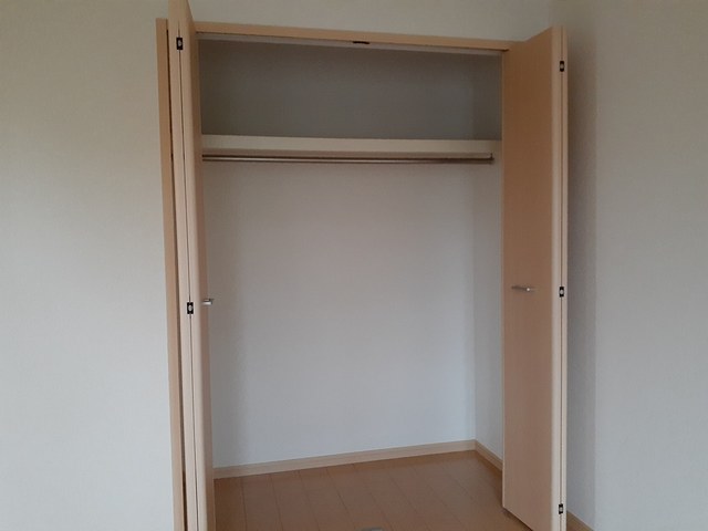 収納　各部屋に収納あります