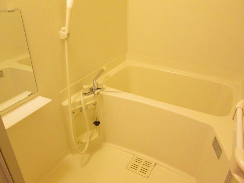 バス・シャワールーム　図面と現状に相違がある場合には現状を優先