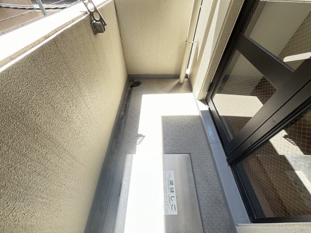 バルコニー　外からの目が気にならないバルコニーで洗濯物が干せます