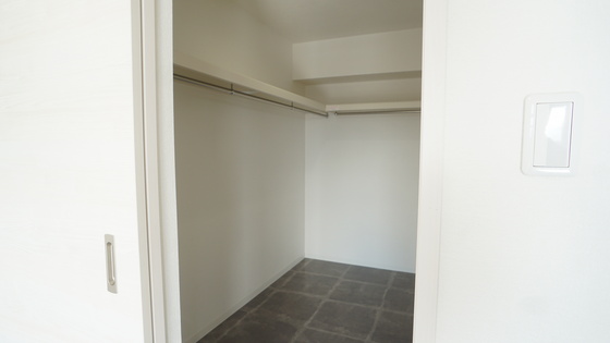 収納　ウオークインクローゼット