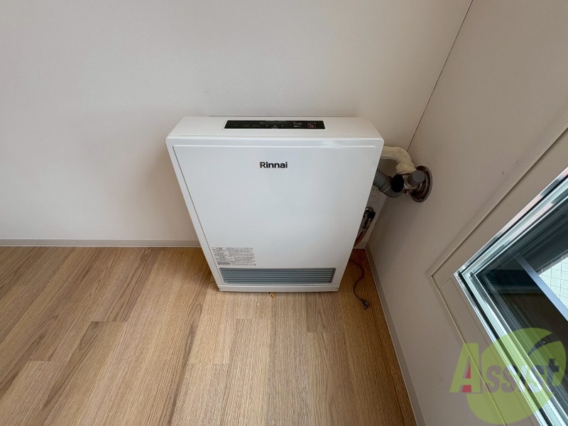 その他　暖房です。冬場の寒い日でも安心ですね～