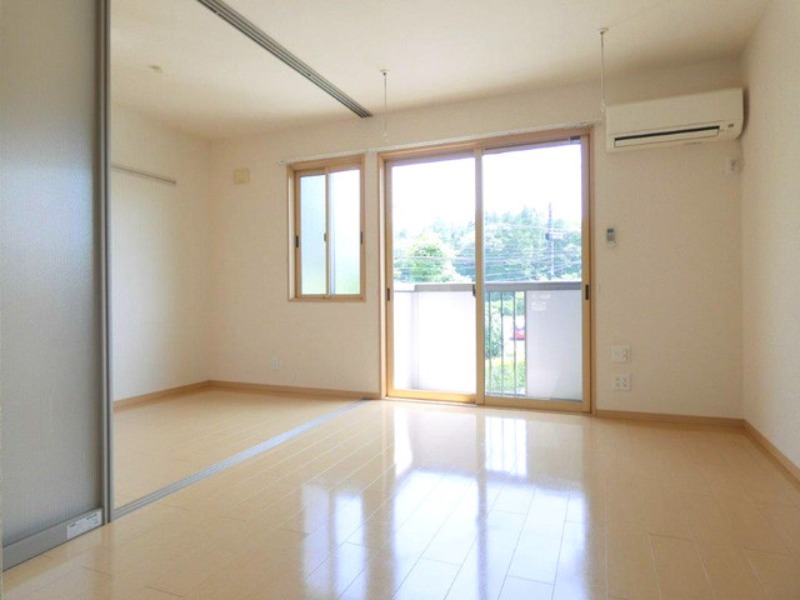 居室・リビング　図面と現状に相違がある場合には現状を優先