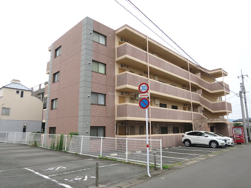 建物外観　ようこそファーストヴィラ水前寺へ！