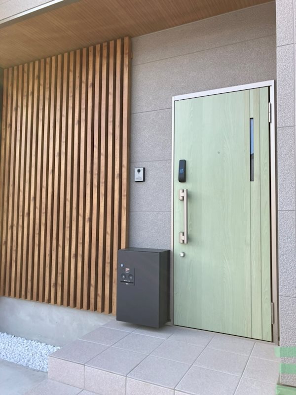 玄関　城下町岩槻の和をイメージした佇まい