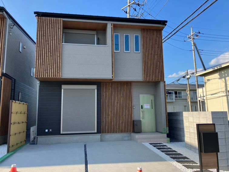 建物外観　和風の落ち着いた外観です。