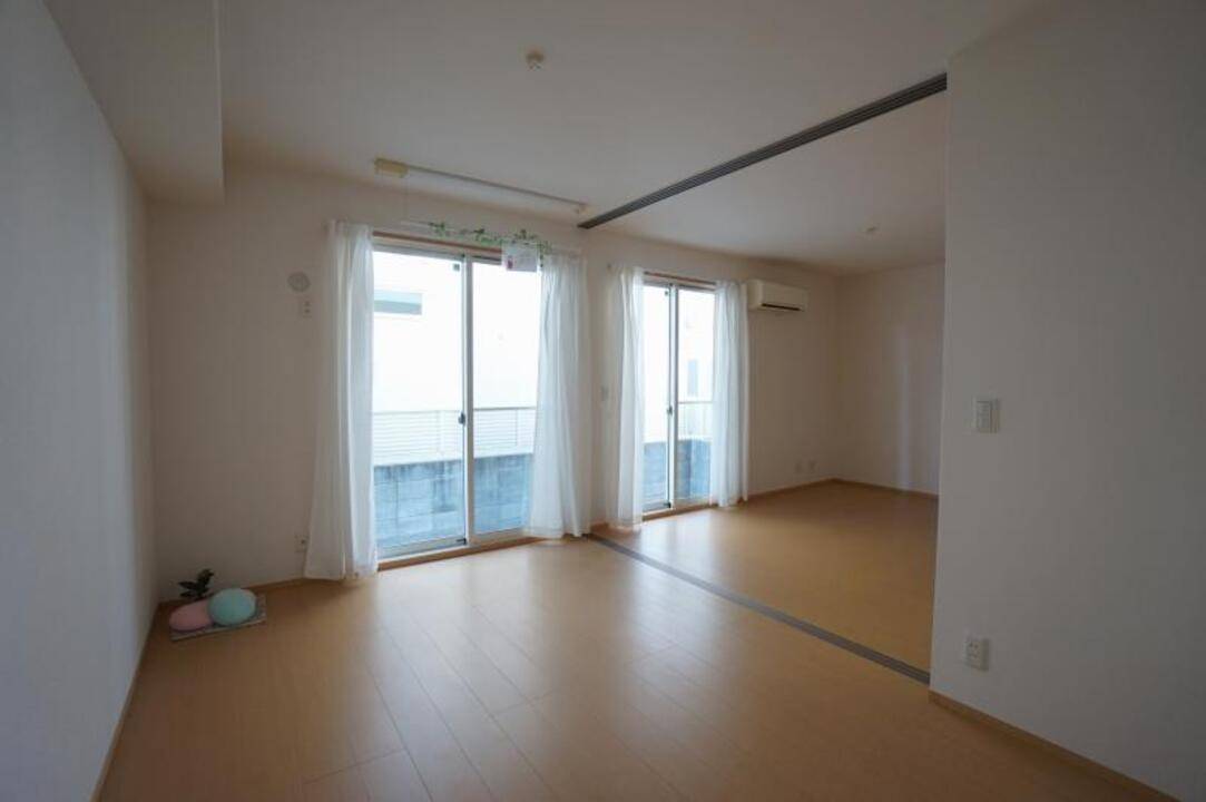 居室・リビング　リビング