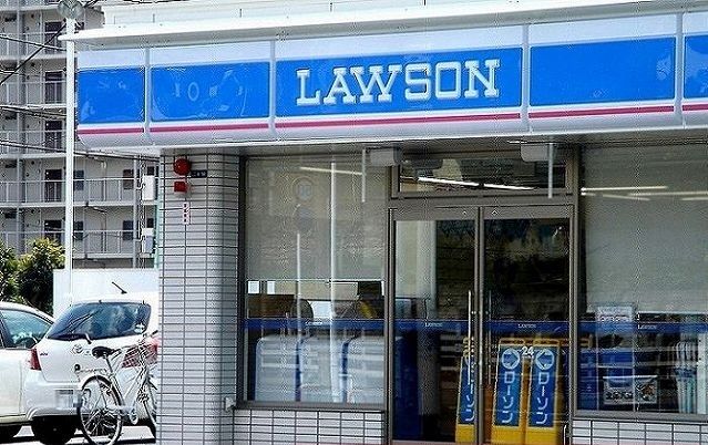 コンビニ　ローソン市原玉前店（コンビニ）まで700m