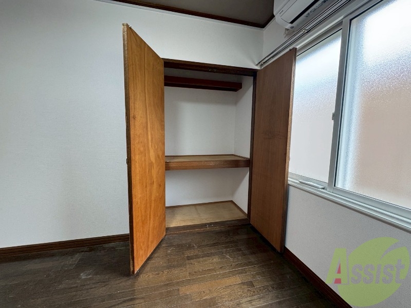 収納　クローゼットは奥行きもあり、荷物が多い方でも安心です。