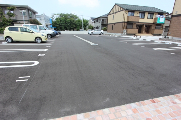 駐車場　駐車場