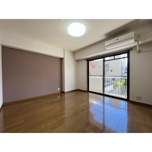居室・リビング　他のお部屋の写真です。