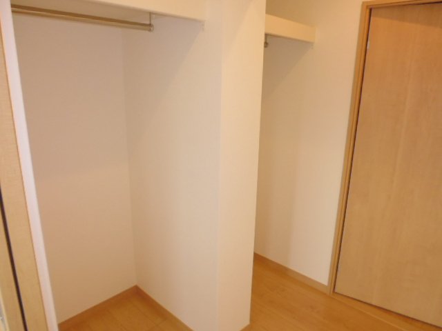 収納　ウォークインクローゼット