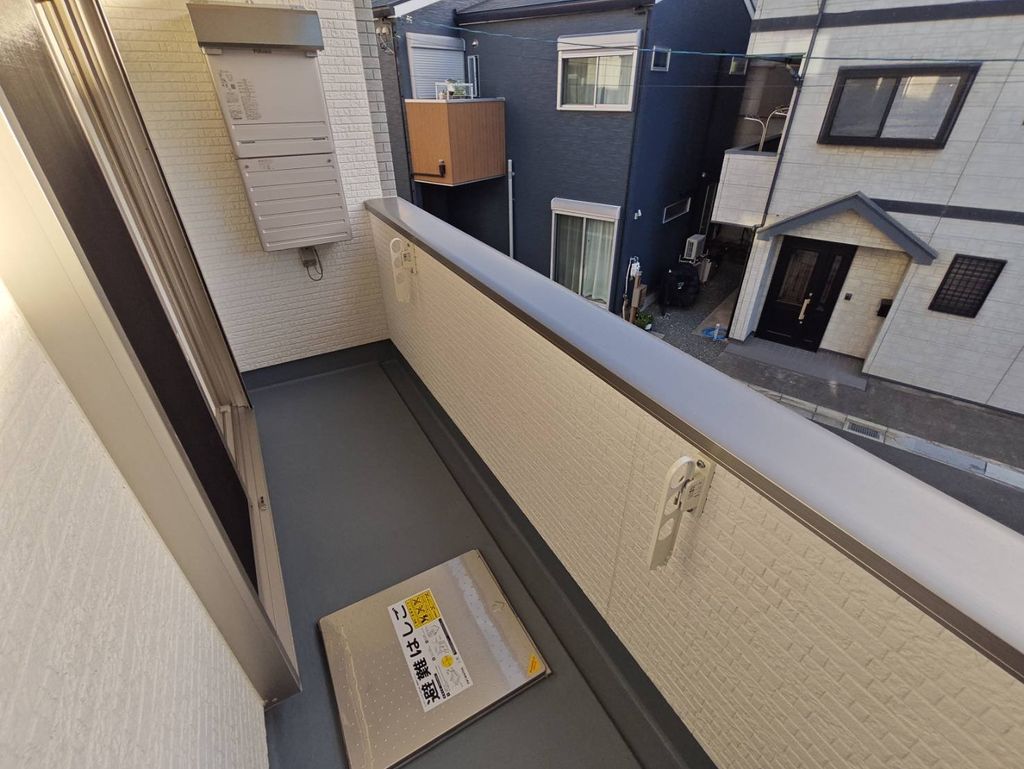 バルコニー　バルコニー