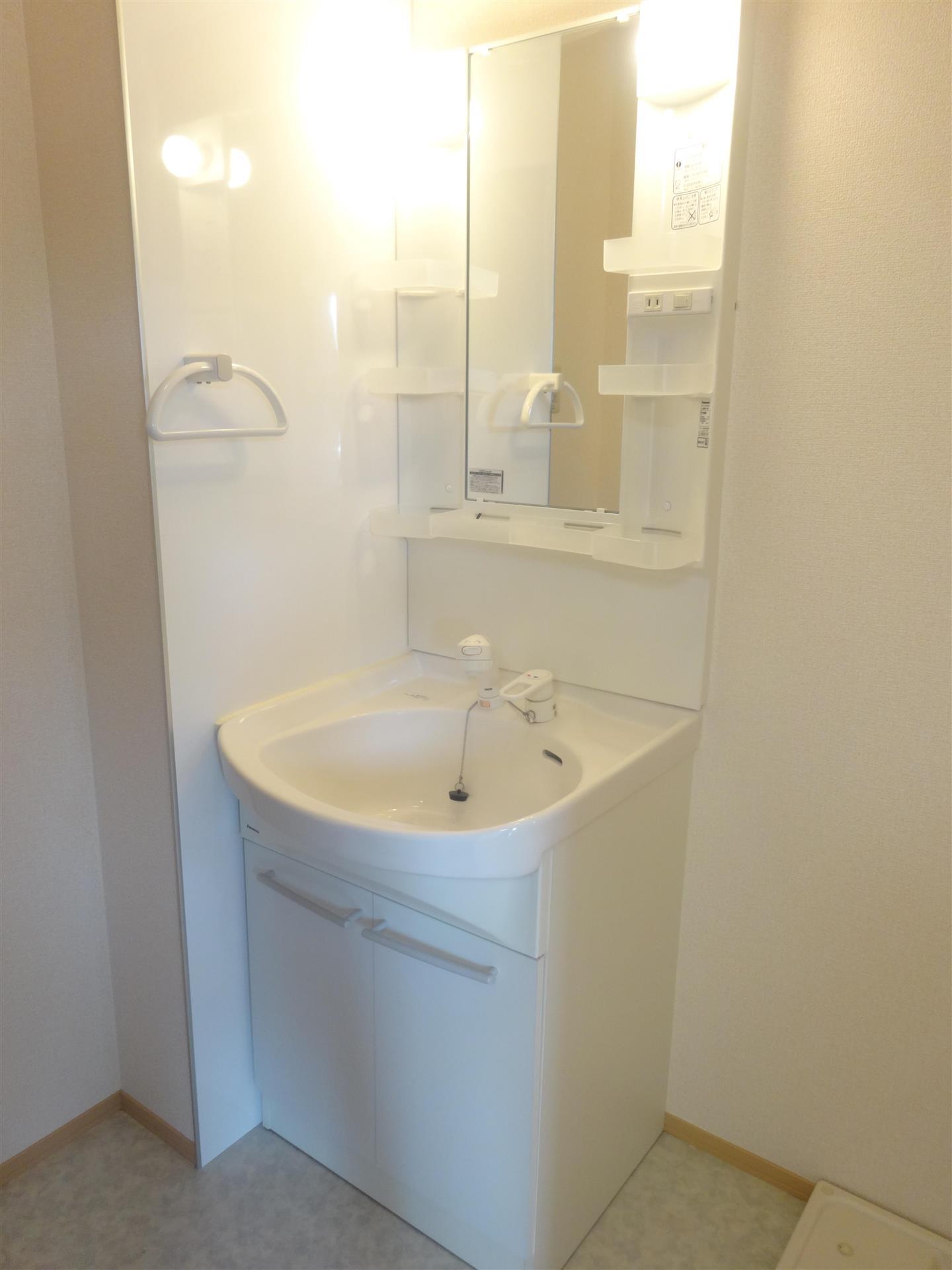 洗面設備　洗髪洗面化粧台