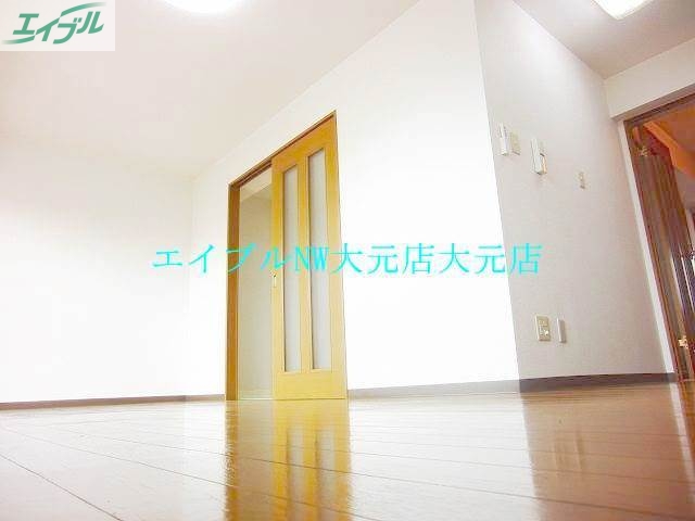 居室・リビング　リビング