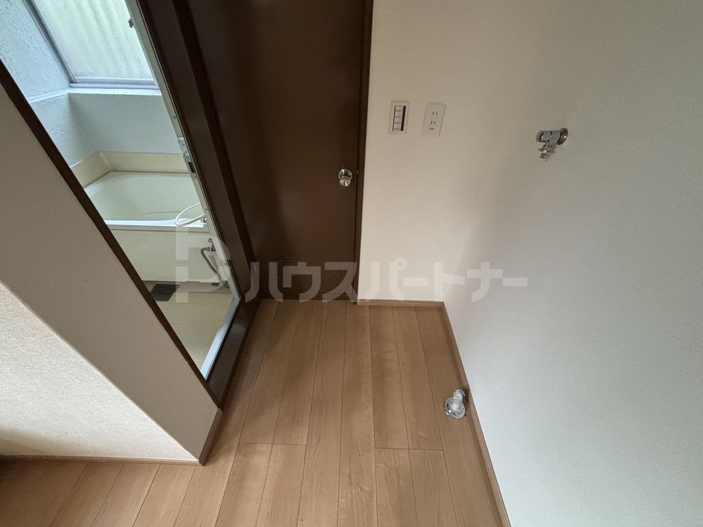 洗面設備　洗濯機置場