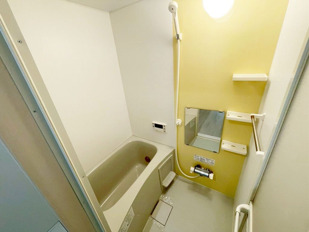 バス・シャワールーム　バス