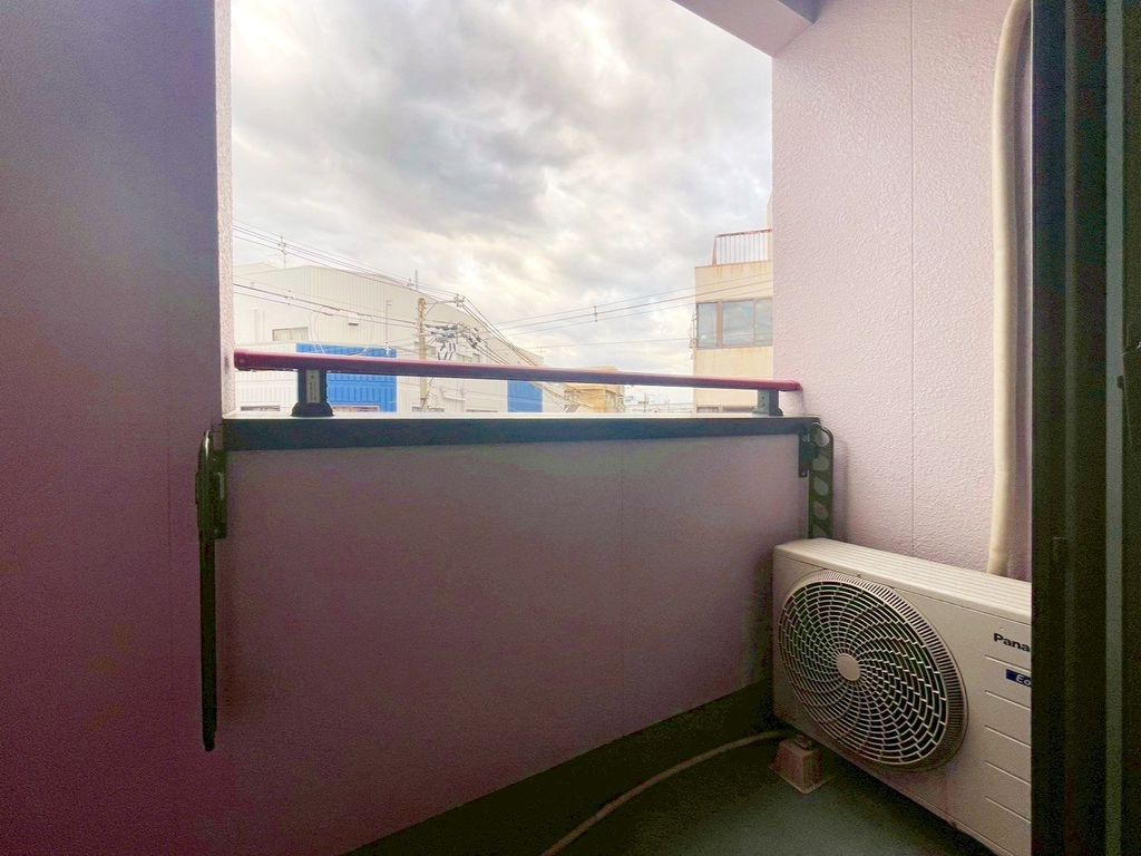 バルコニー　バルコニー