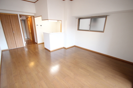 居室・リビング　※別部屋の写真です