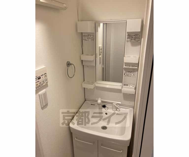 洗面設備　独立洗面台です！