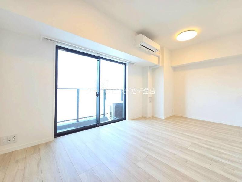 居室・リビング　2025/08/31　801号室