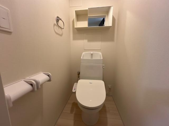 トイレ　シャワー付トイレ