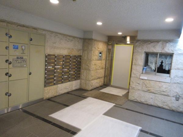 エントランス　エントランス