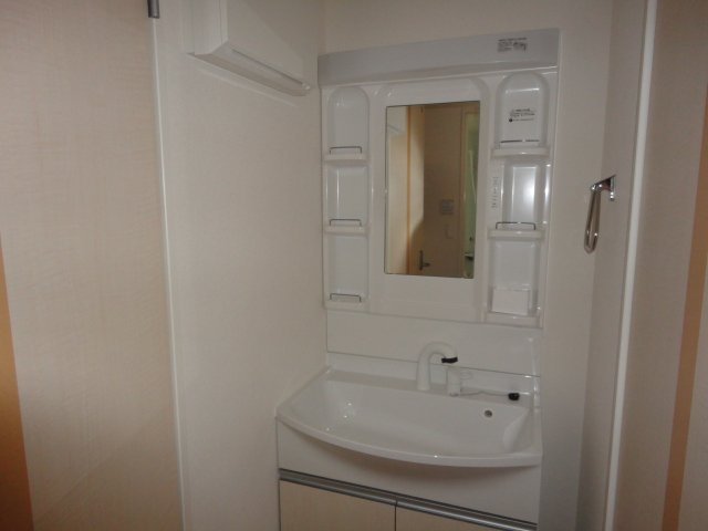 洗面設備　洗髪洗面化粧台