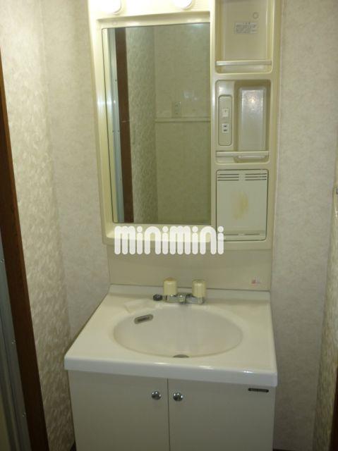 洗面設備　室内写真です。