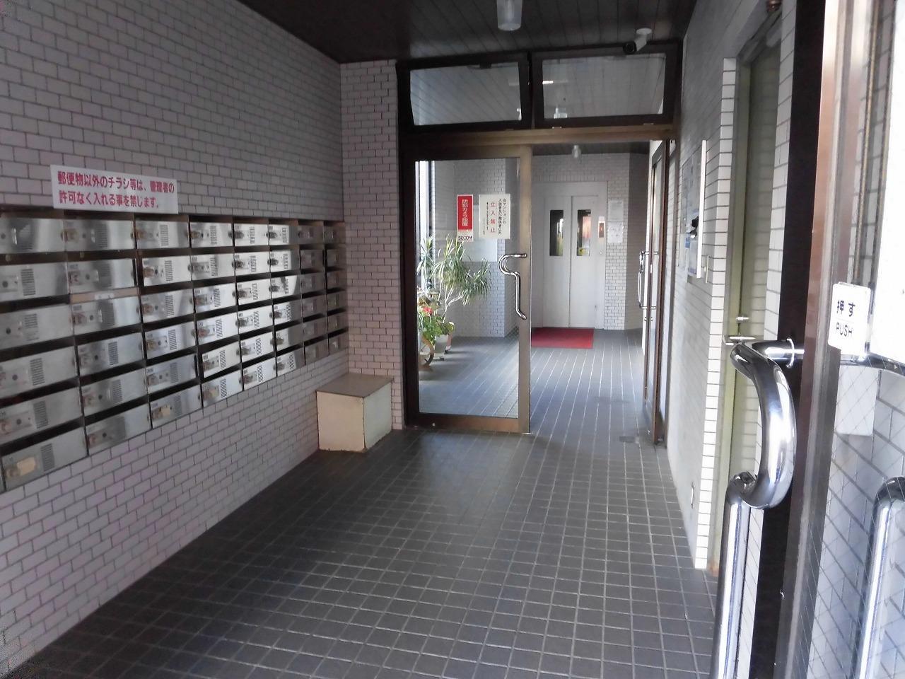 エントランス　エントランス