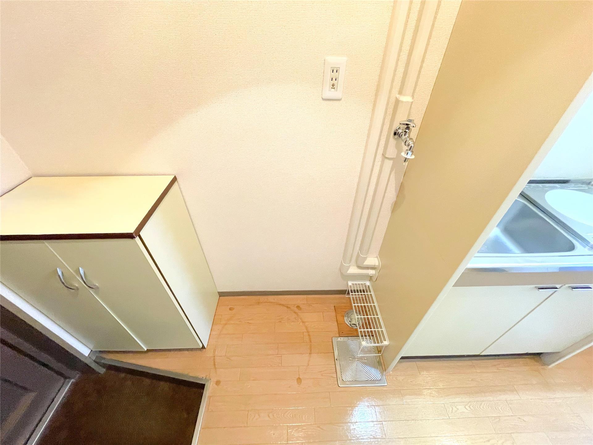 洗面設備　洗濯機置き場