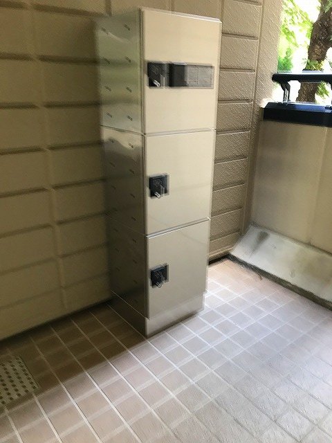 エントランス　宅配ボックス