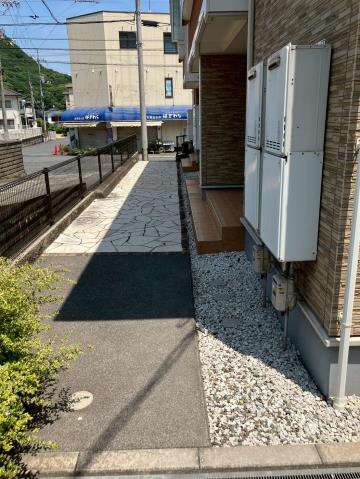 エントランス　駐車場